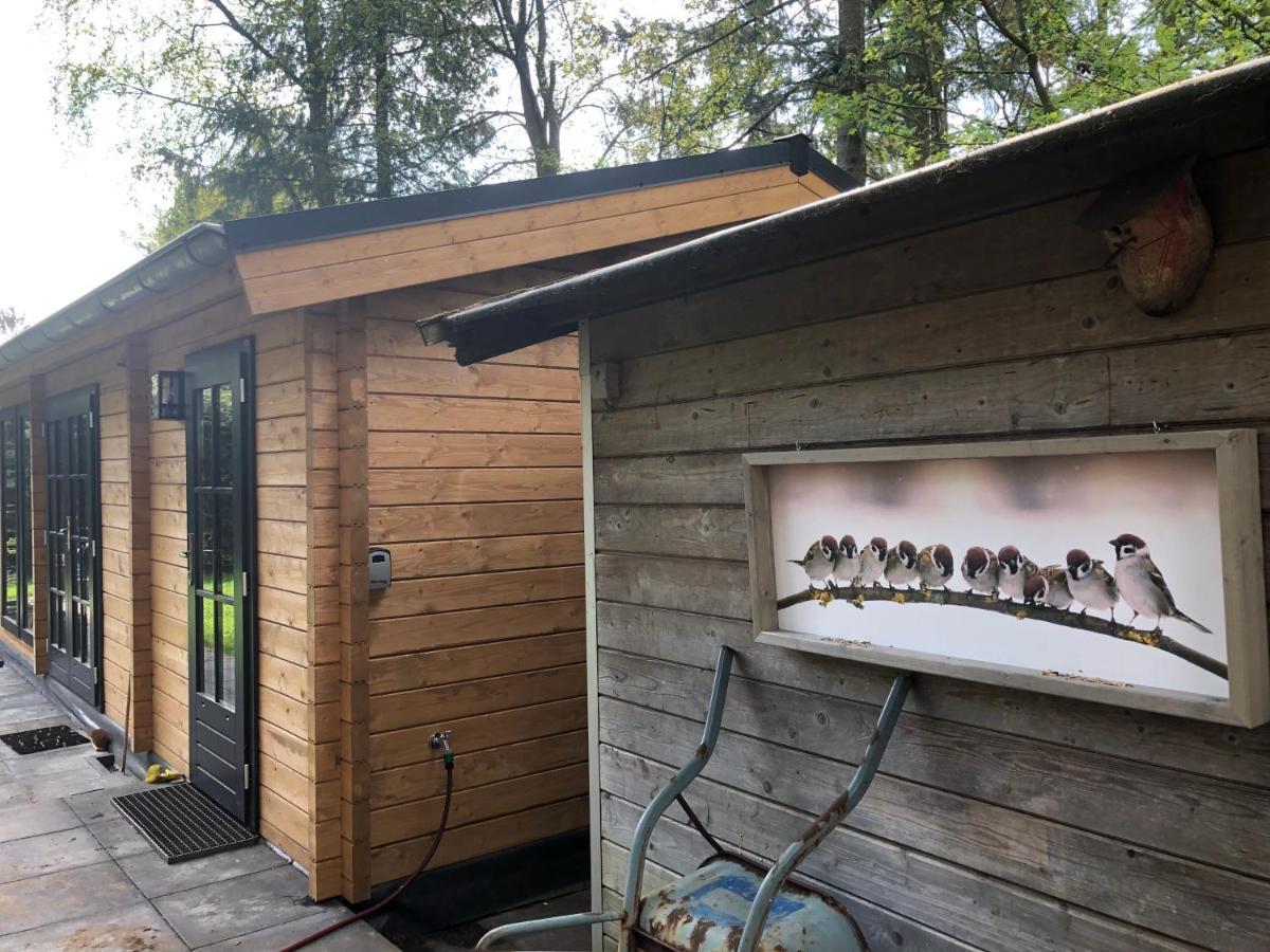3 Slaapkamer Blokhut Met Opgemaakte Bedden Villa Putten Exteriör bild